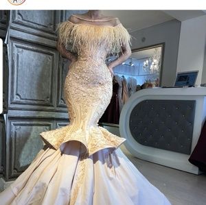 Meet your Posher, Felina